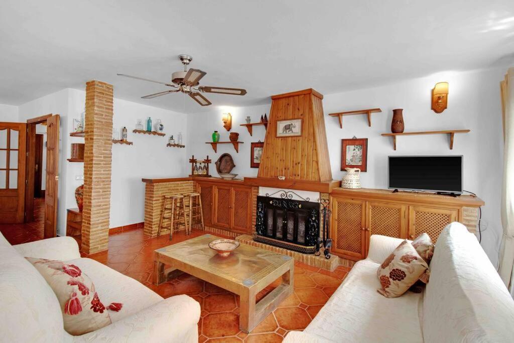 Appartamento Duplex Tematico Andaluz Con Agradable Terraza - El Mirador De Benahavis 2 Esterno foto